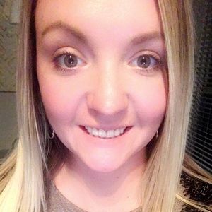 Meet your Posher, Caitlyn